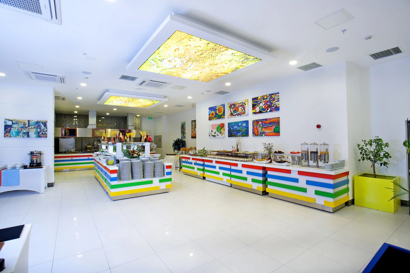 Mayi Hotel