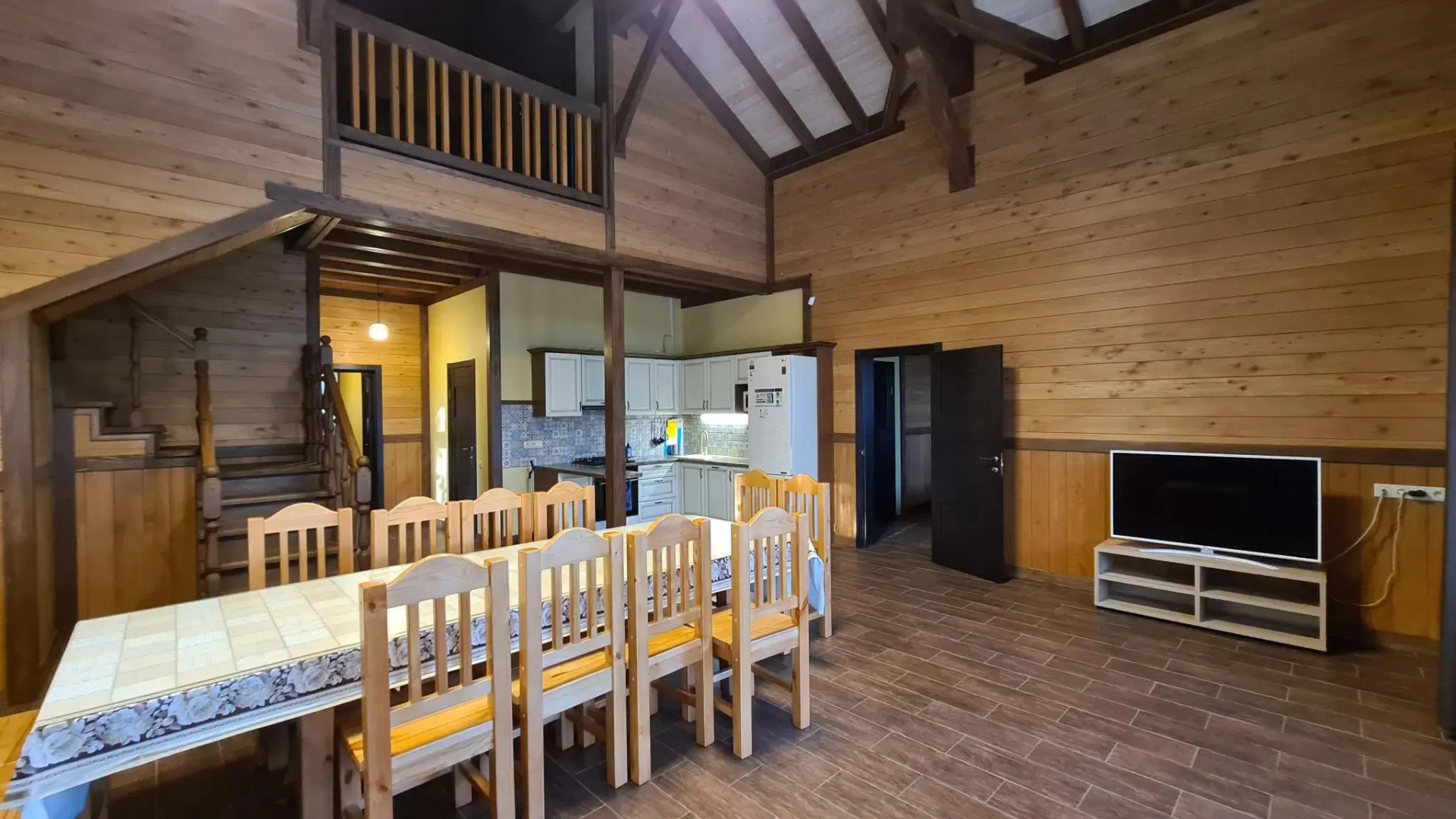 Коттедж В4 на базе отдыха Новинки Парк