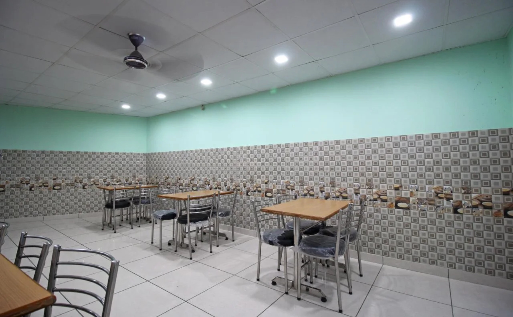 Hotel JMK International