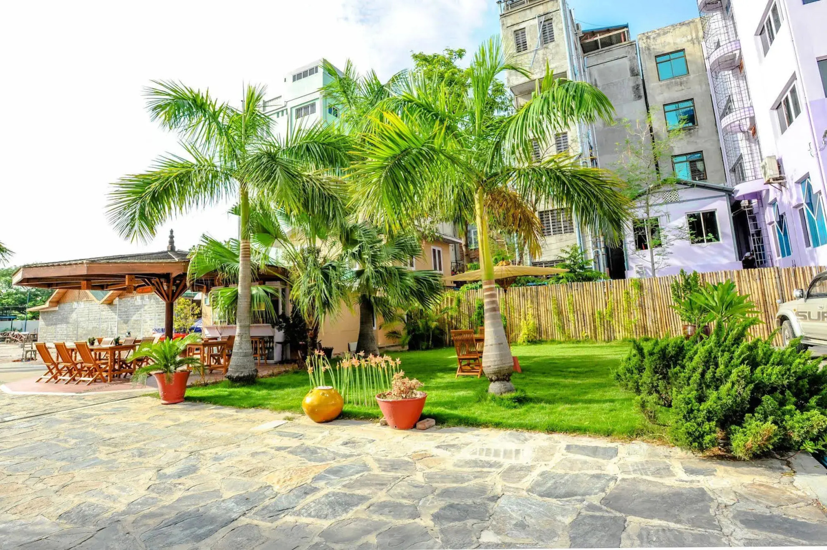 Kyi Tin Hotel