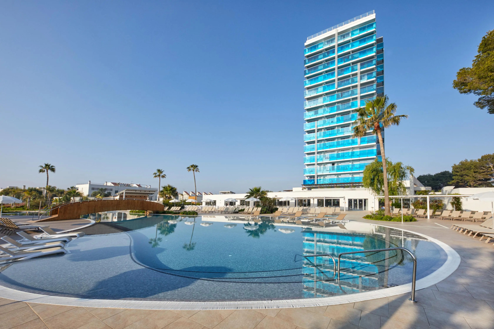 BG Hotel Tonga Tower