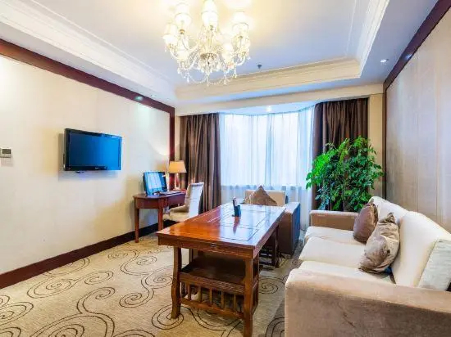 Rome International Hotel