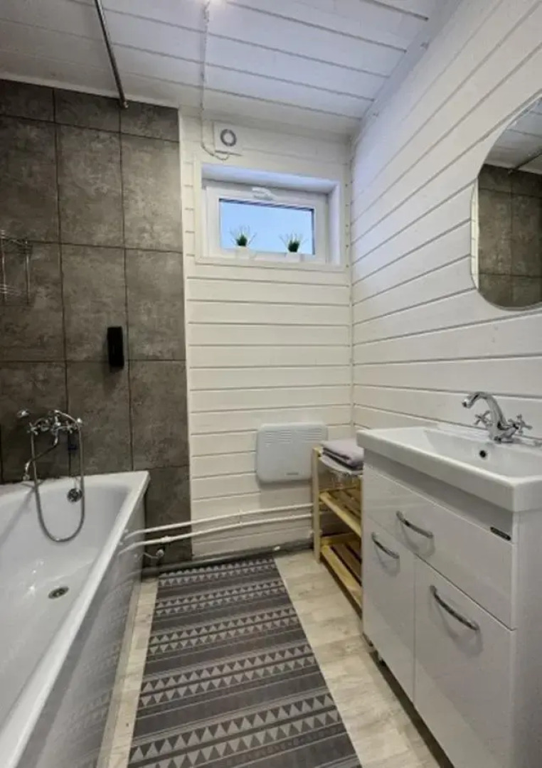 Klever House (Клевер Хаус) Лехтуси Парк