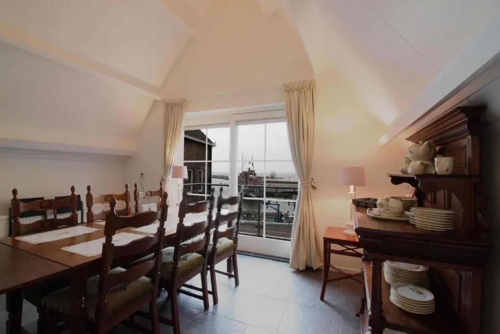 Bed & Breakfast De Roos