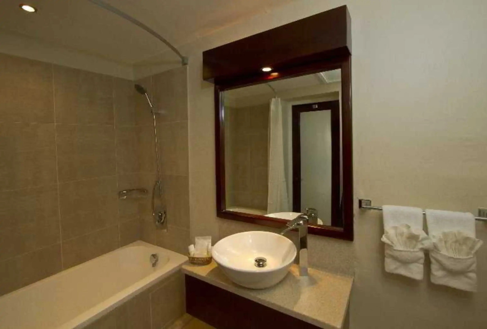 Island Inn All Inclusive Hotel