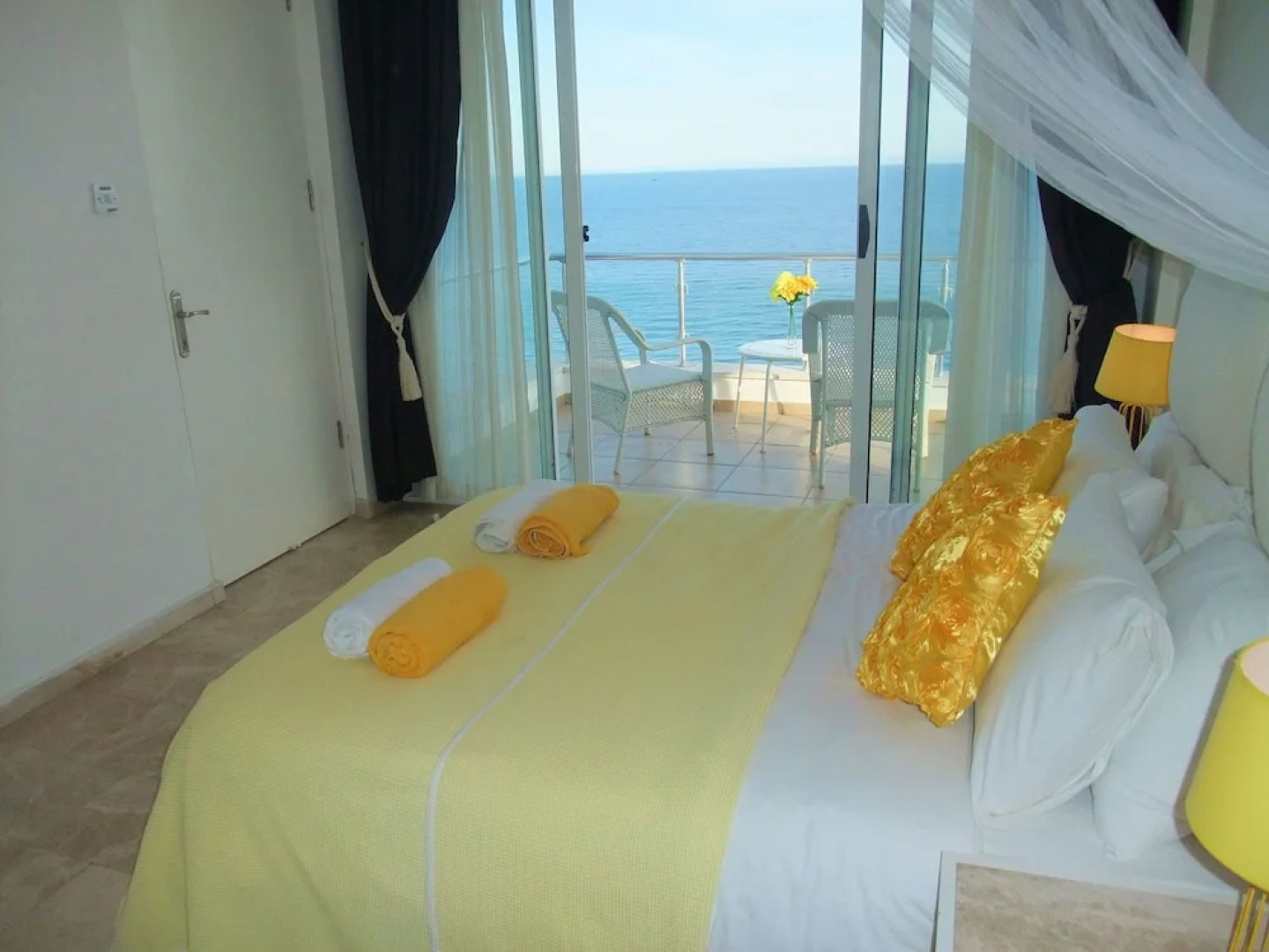 Ocean View Family Villa, Sleeps 2-10, Private Pool, Wifi, Internet Tv & Acs