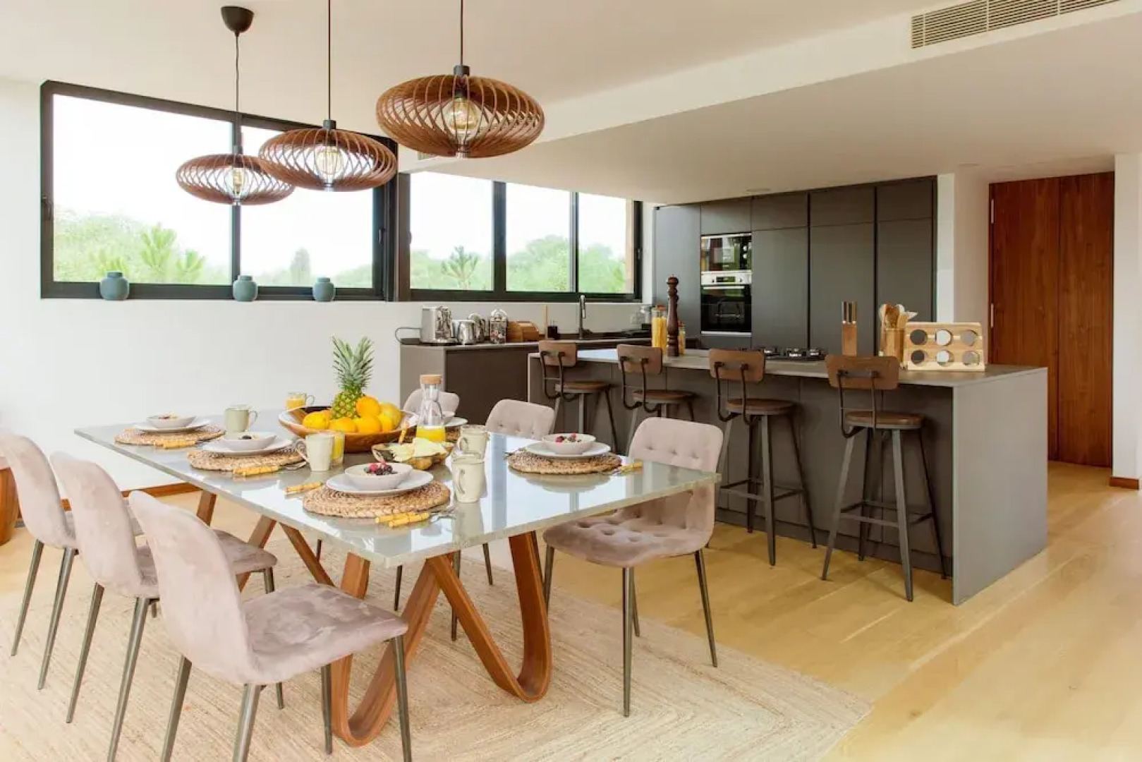 Troya Regal Villa By Cadenzalux