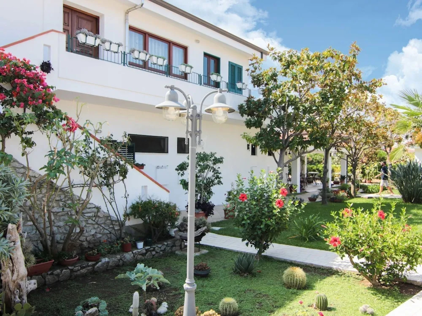 Cozy Holiday Home in Capo Vaticano with Pool