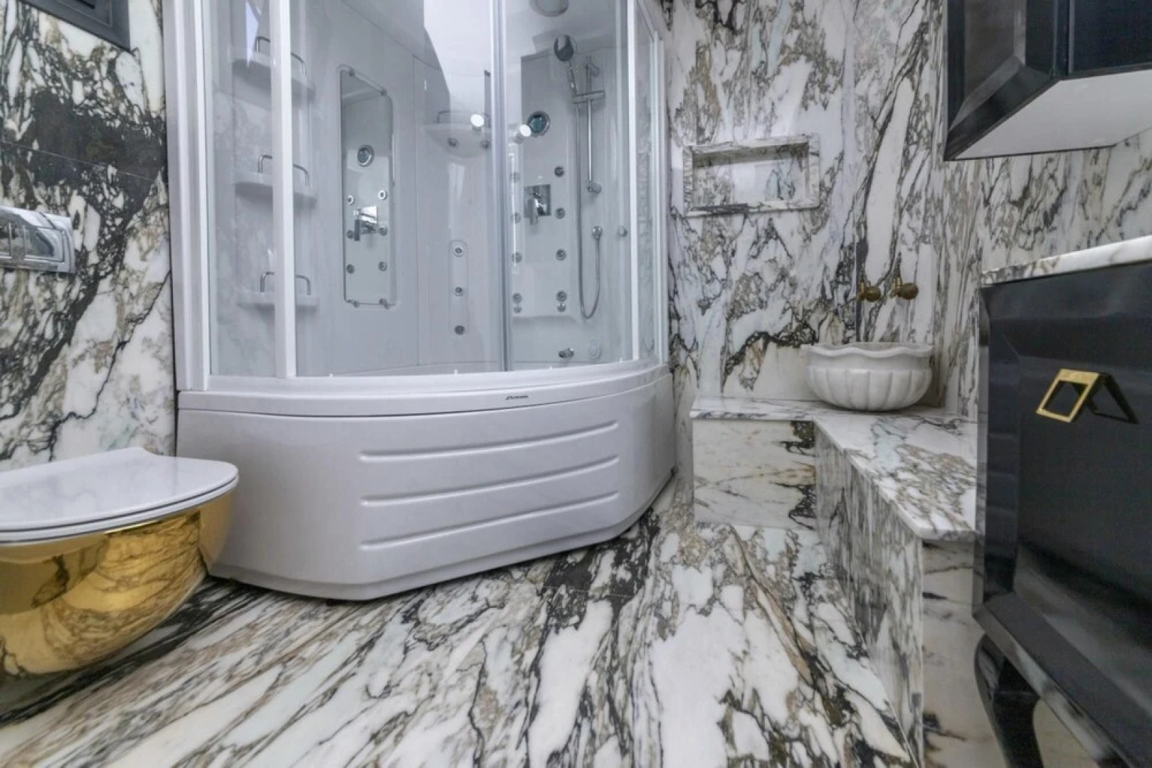 Great Villa With Private Pool in Bodrum Near Beach