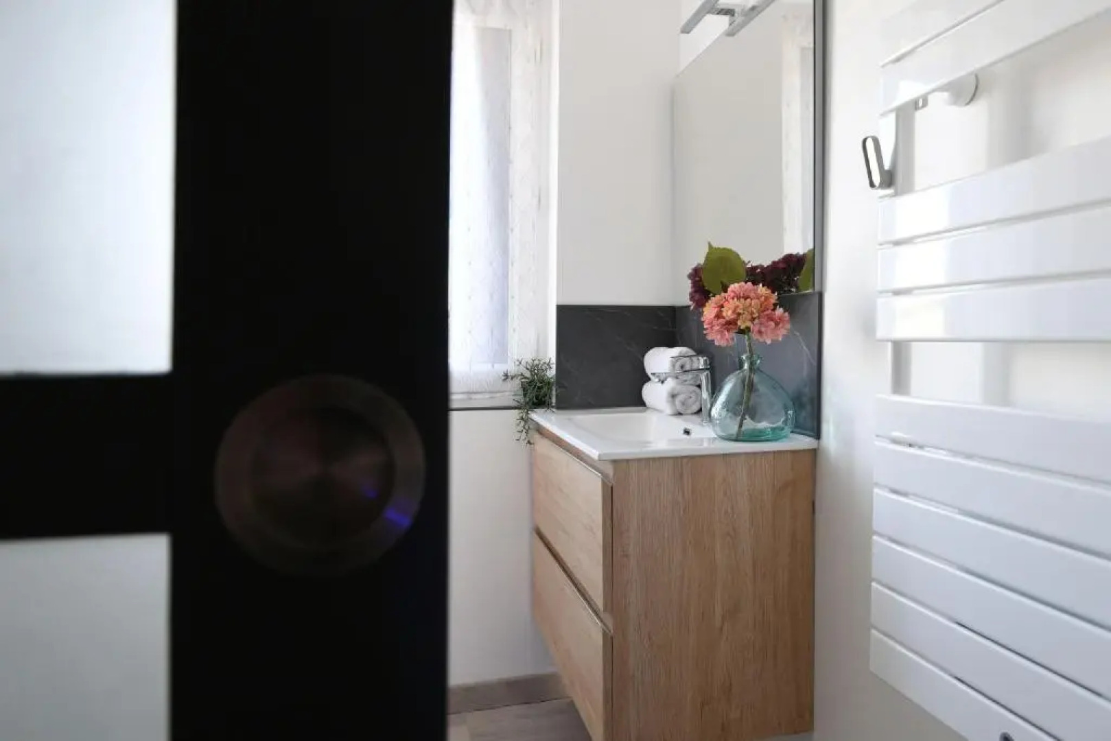 Reposante villa avec grande piscine