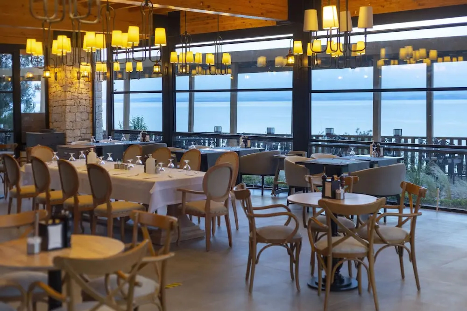 Marisstone Hotel Villa