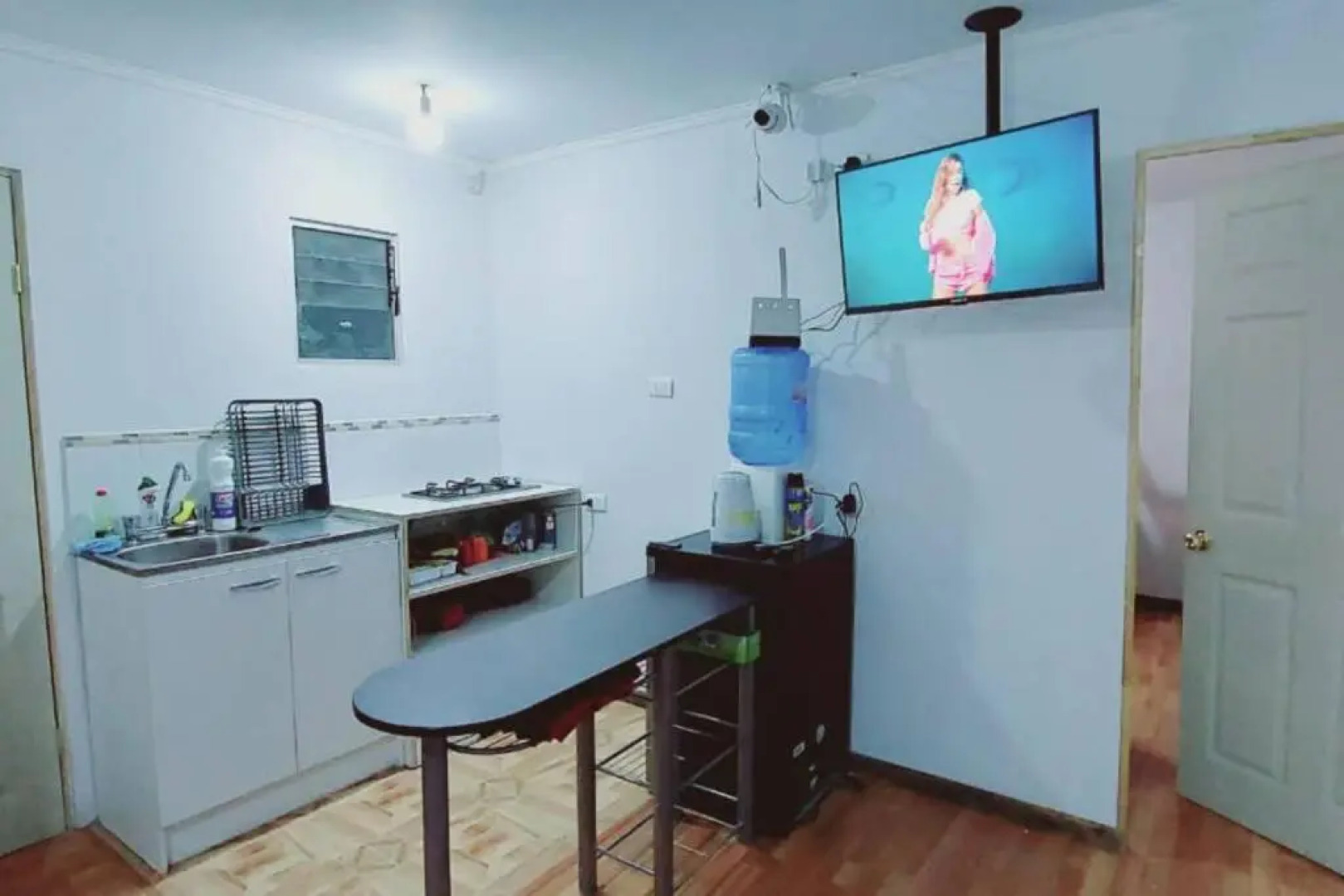 Cabaña con piscina, vista al Oasís de Pica.