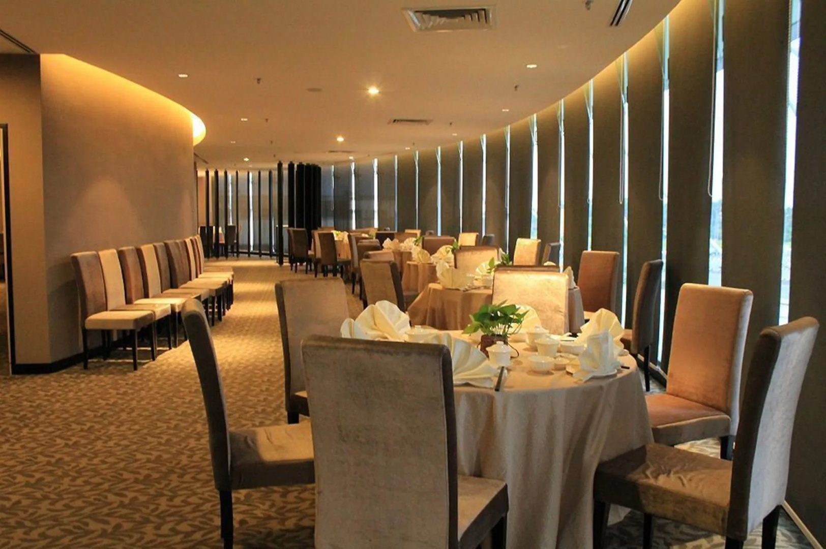 Grand Alora Hotel
