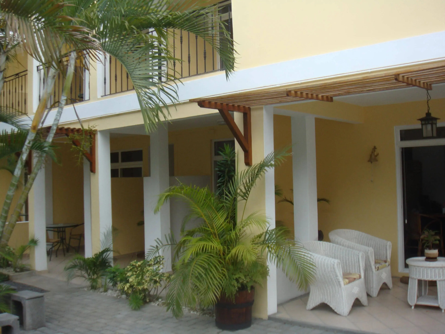 La Perla Holiday Apartments