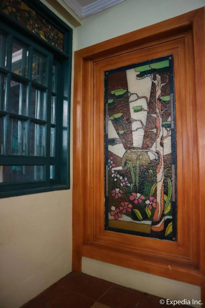 Sunrise Holiday Mansion