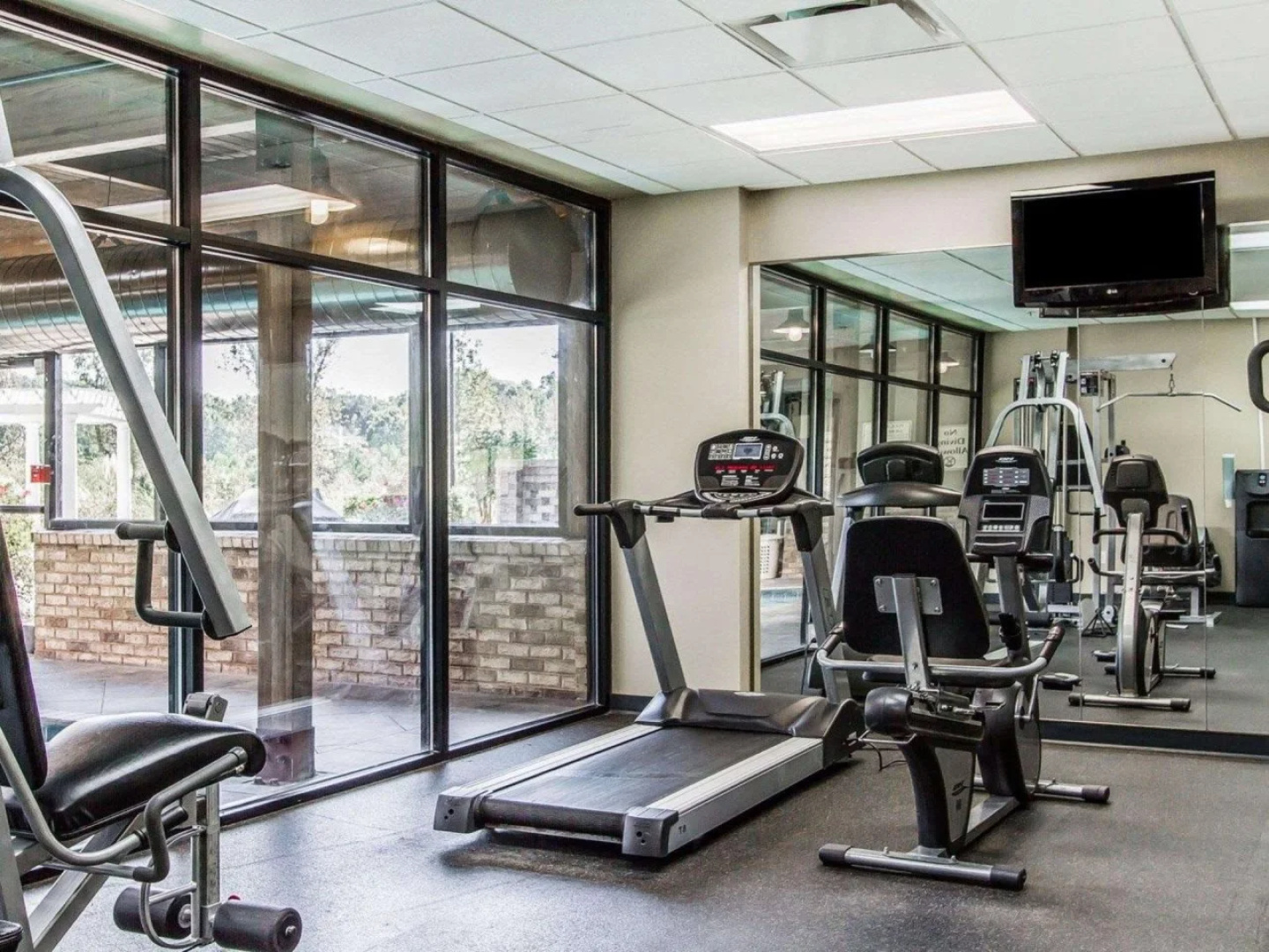 Comfort Inn and Suites Near Lake Guntersville