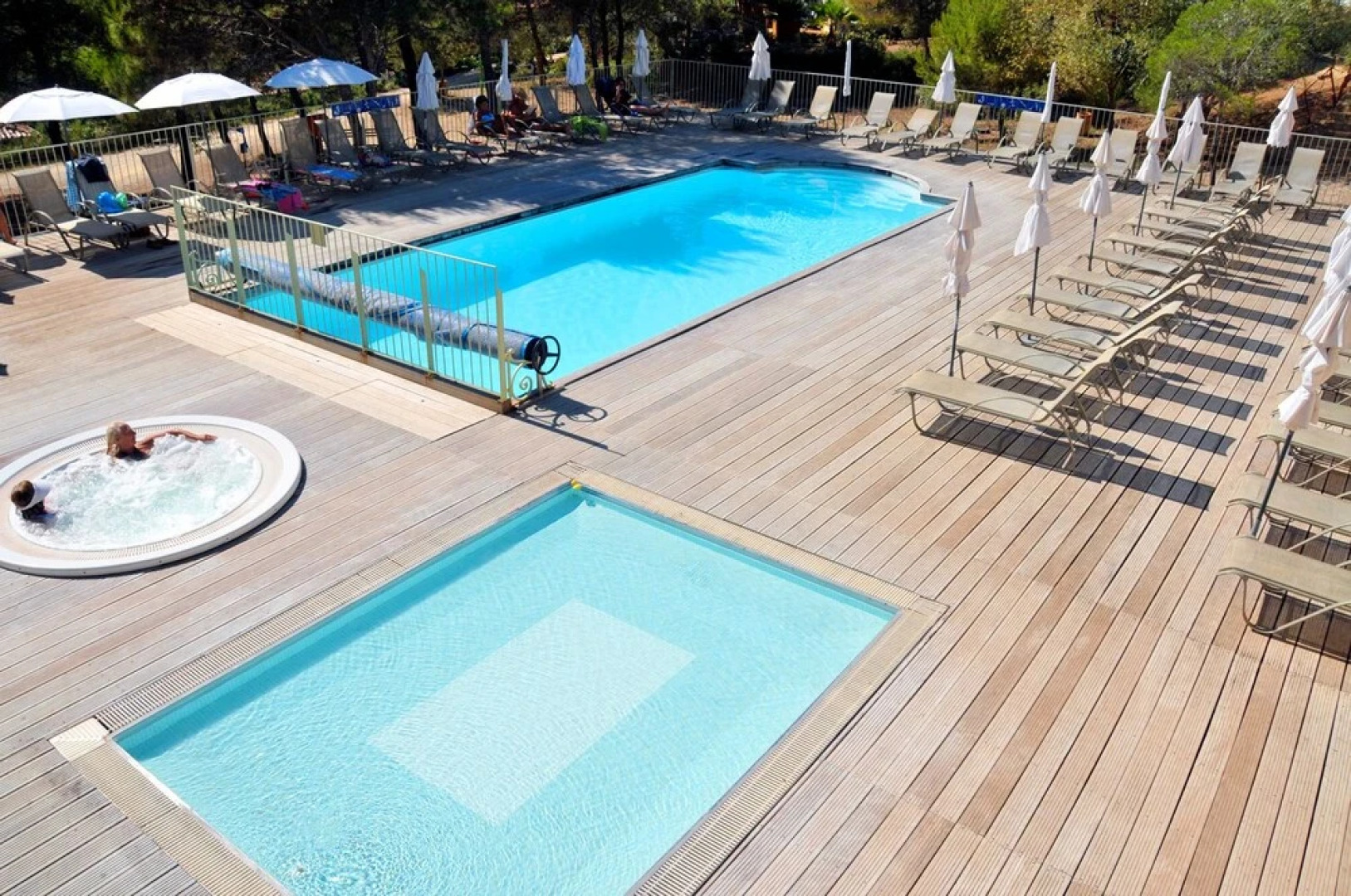 Camping Residentiel La Pinède