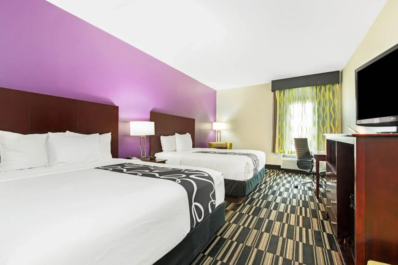 La Quinta Inn & Suites Bridge City