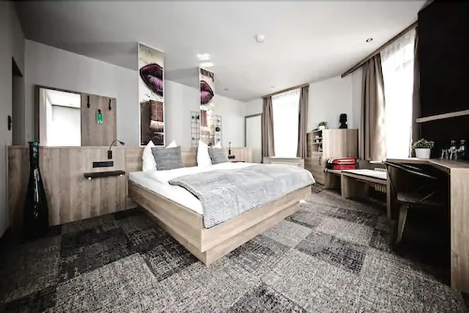 Alexxanders Restaurant & Bordinghouse