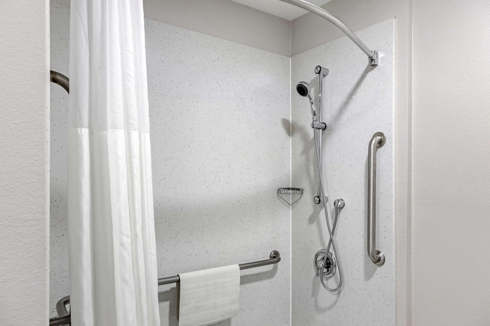Quality Inn Kettleman City near Hwy 41