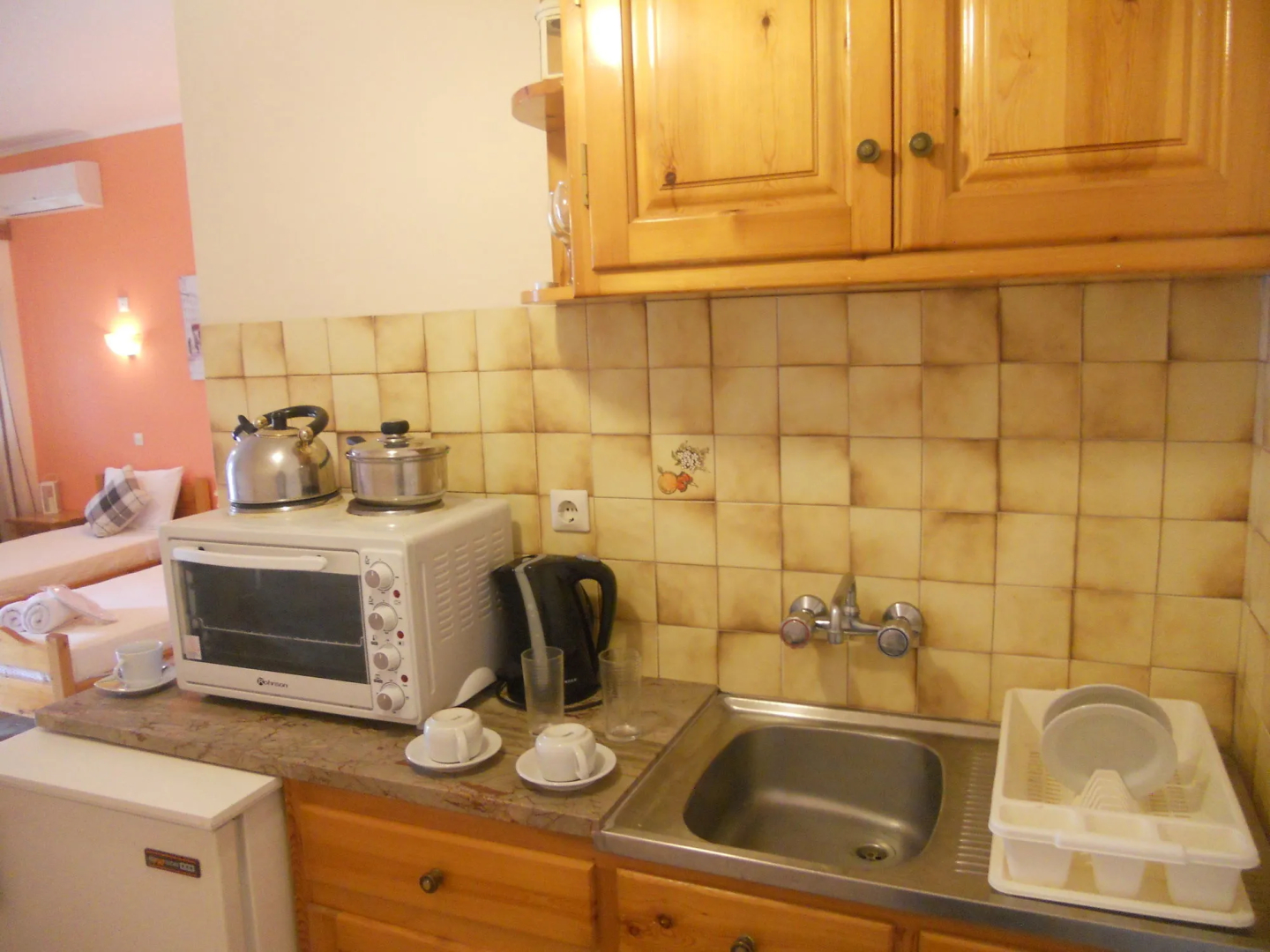 Elli Marina Studios and Apartments