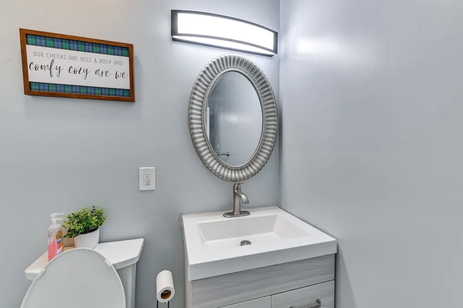 7 Mi to Louisville: Family-friendly Jefferson Home