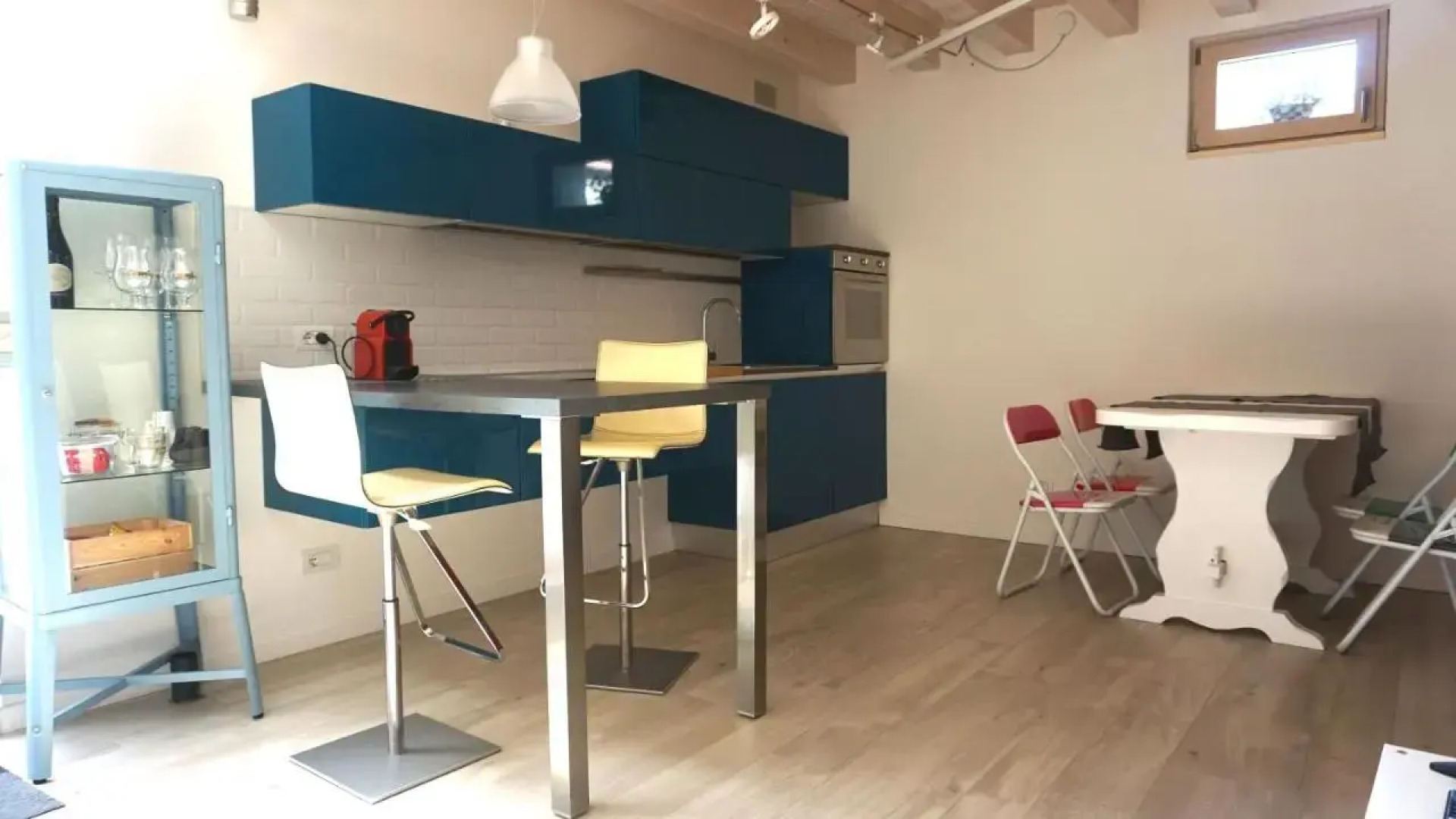 INTERNO 2 Este centro