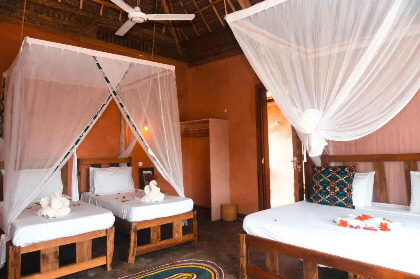 Twiga Beach Bungalows