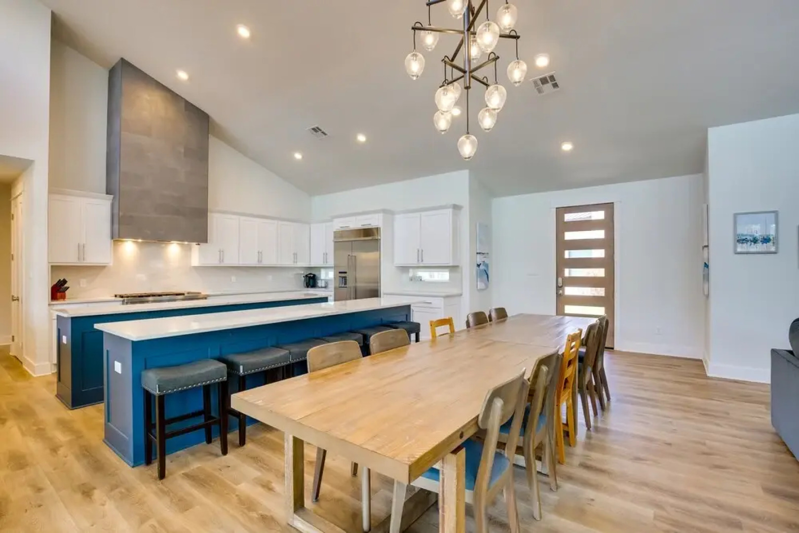 Luxe Waterfront Home in Malakoff w/ Pool + Hot Tub
