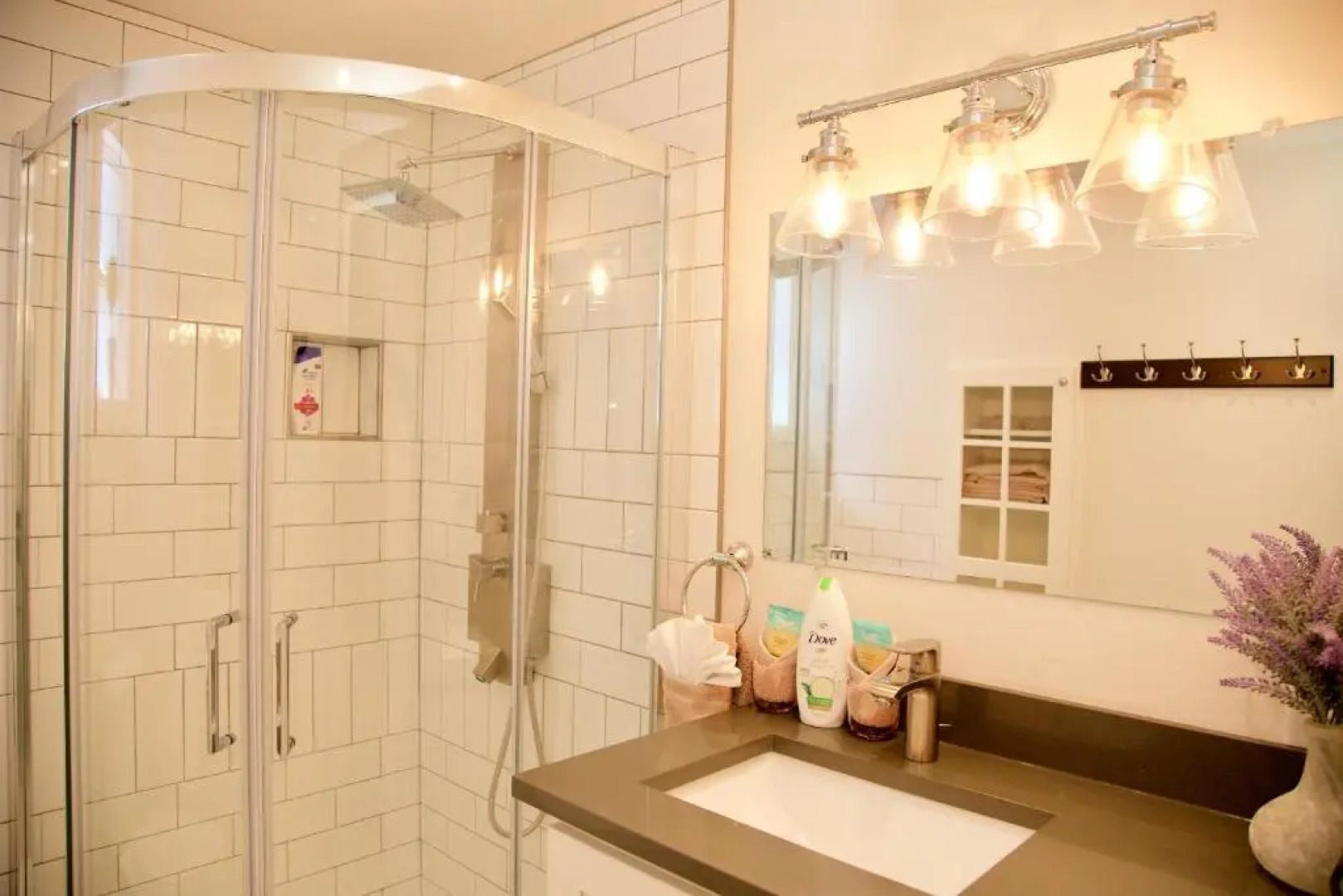 Charming Seattle Home Near Lake Washington