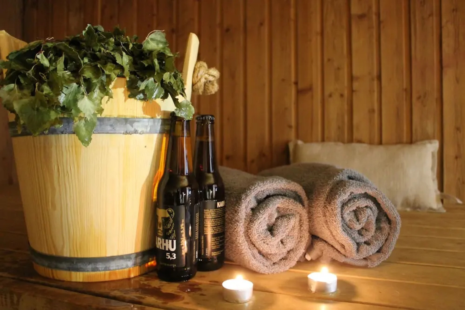 Leikari Seal La Vie Bungalows