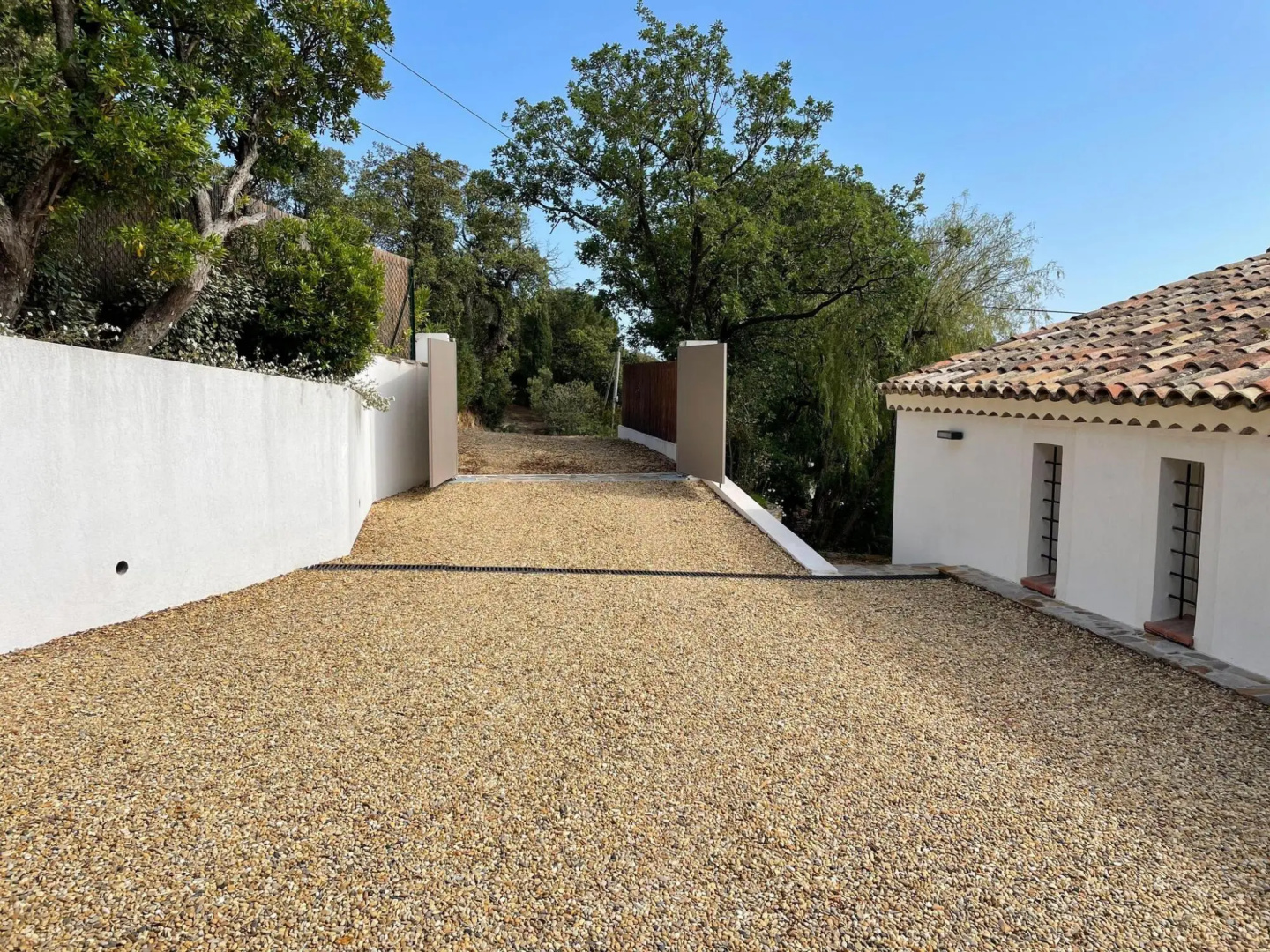 Villa in Cavalaire With Sea View & Pool