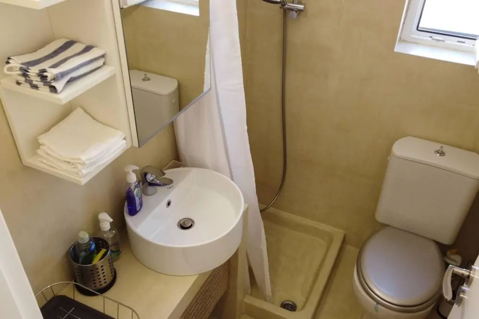 Rooftop Studio Apt - Metro Cholargos - 5 Min Walk