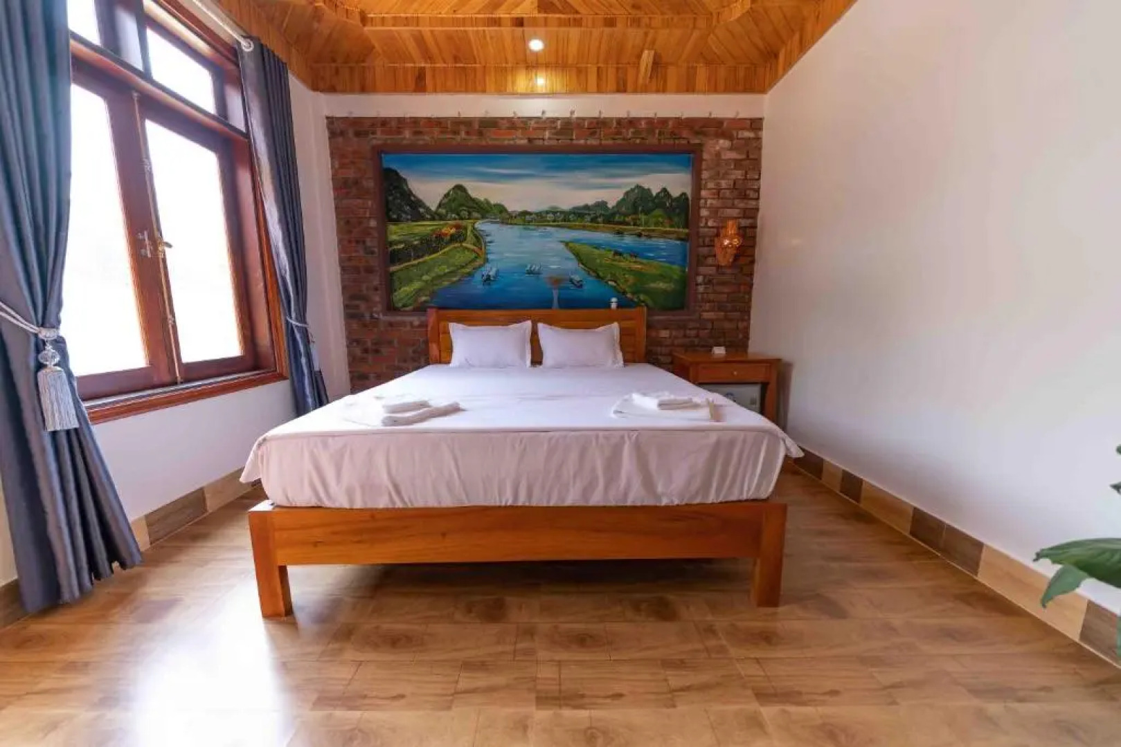 Phong Nha Hillside View Bungalow