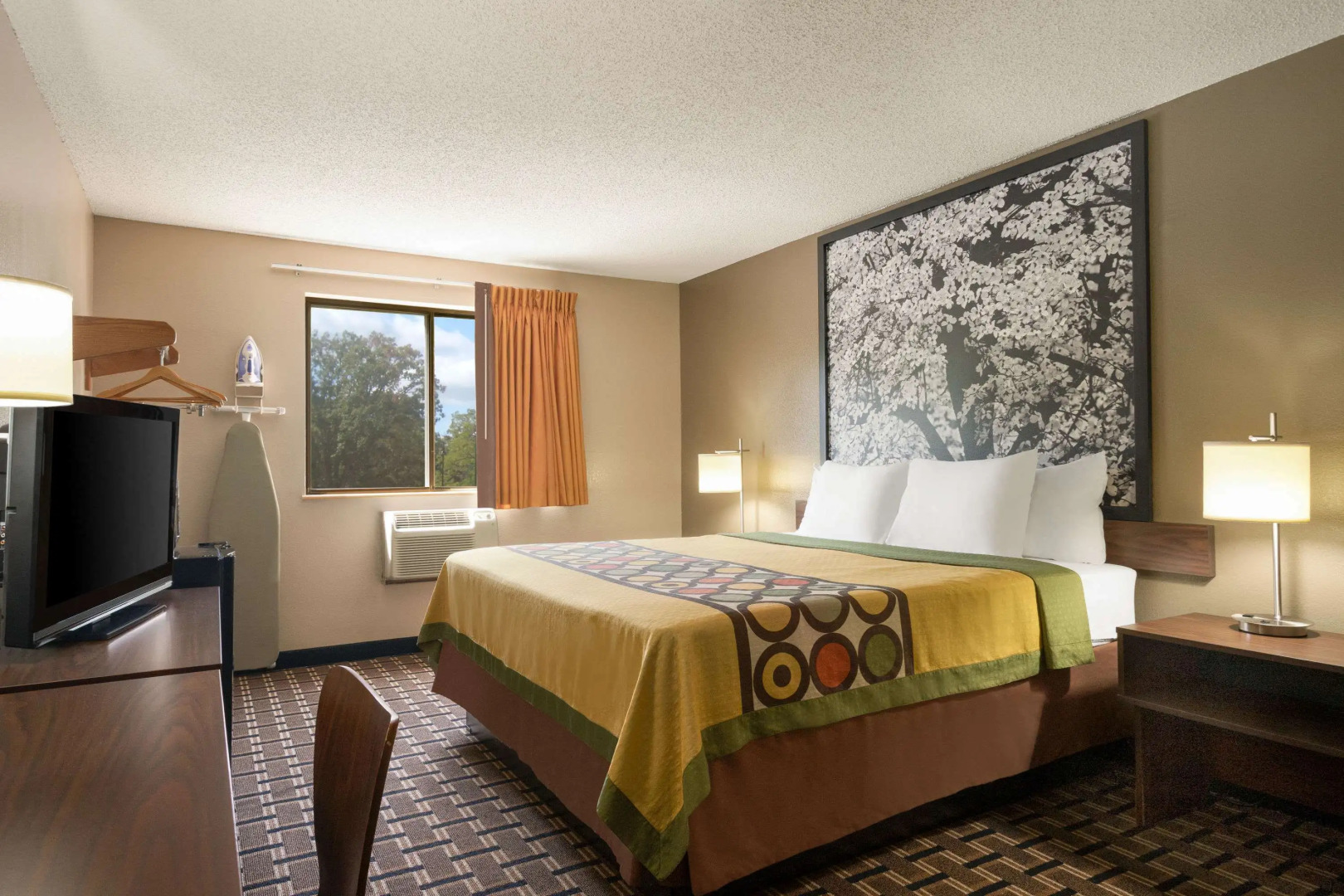 Super 8 by Wyndham Mayfield