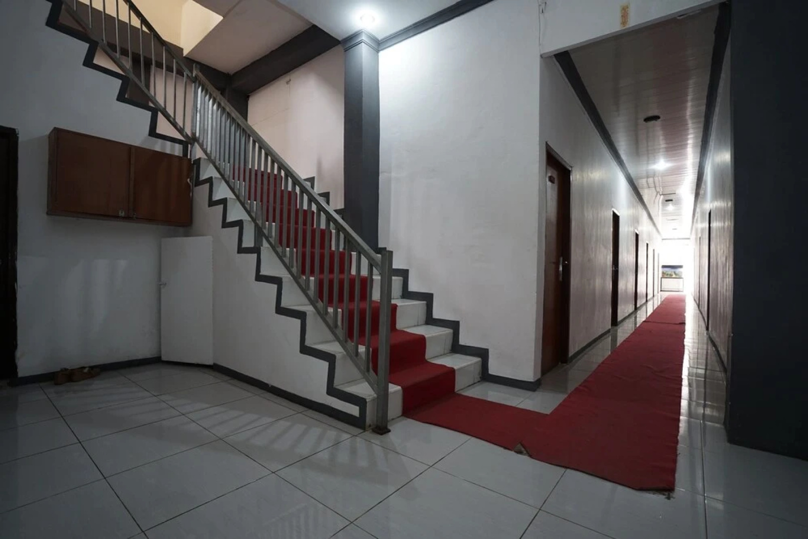 Paris Hotel by OYO Rooms