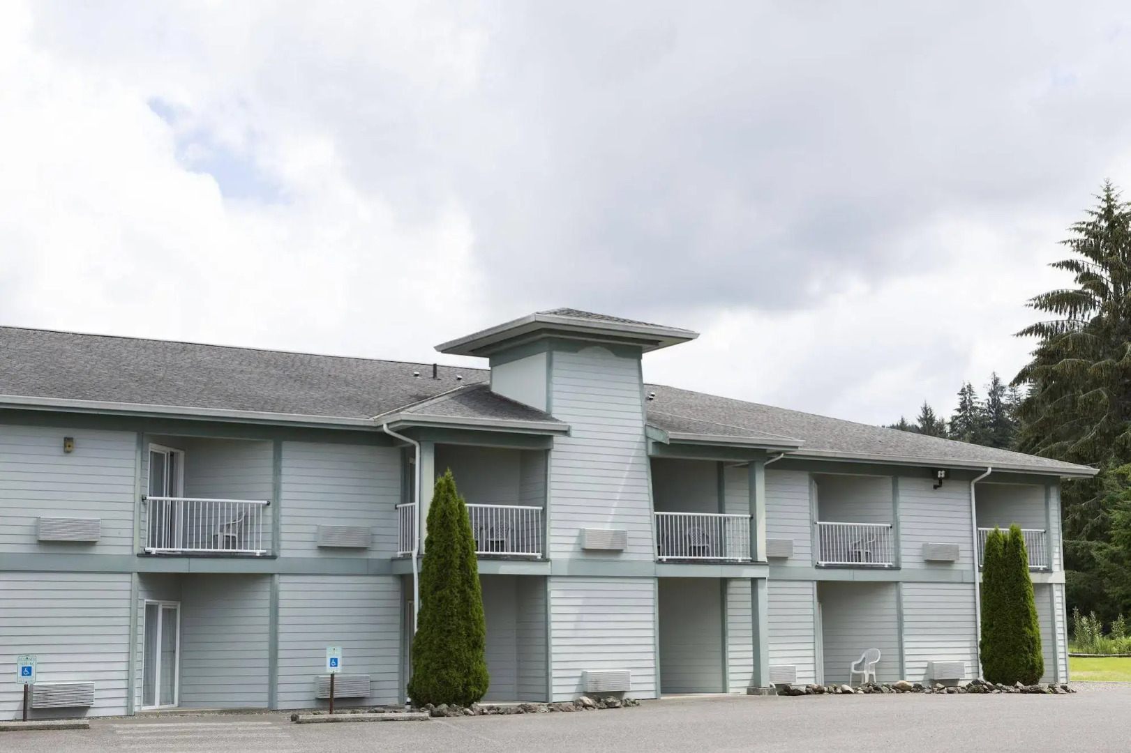 The Dew Drop Inn Motel