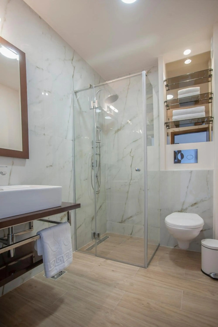 Отель Twelve by Aycon