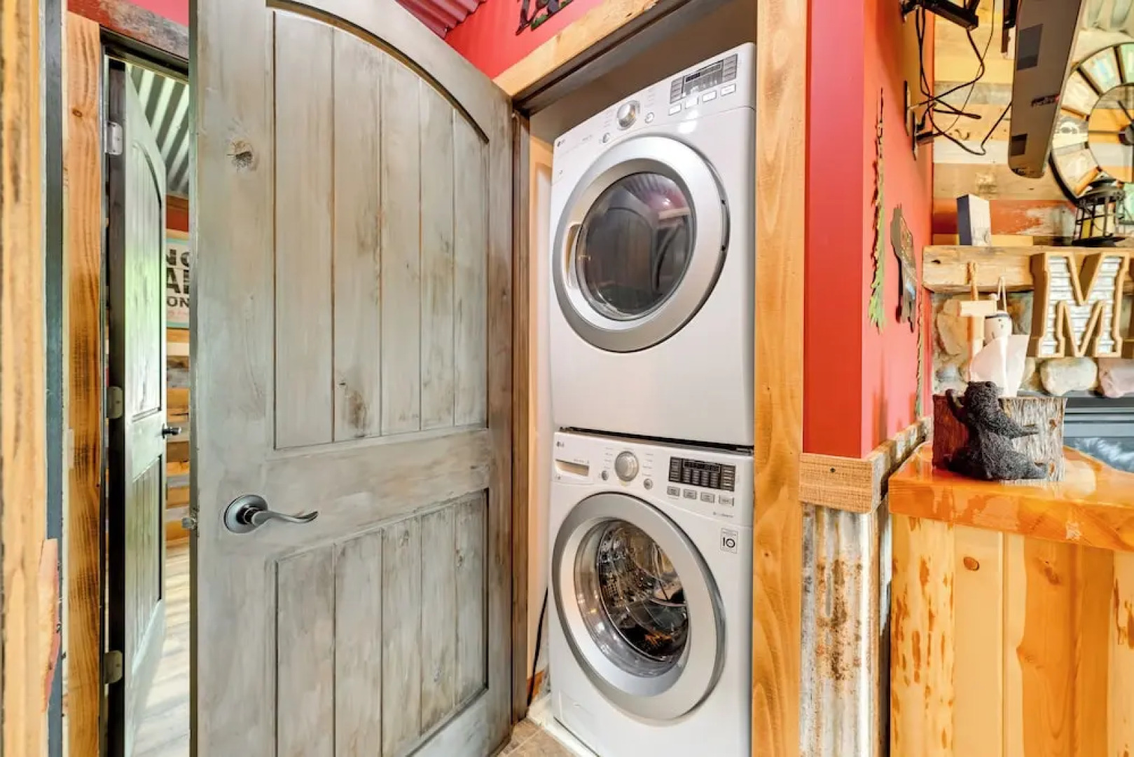 Lakeside Cabin w/ Fire Pit: Near Pine Point Park!