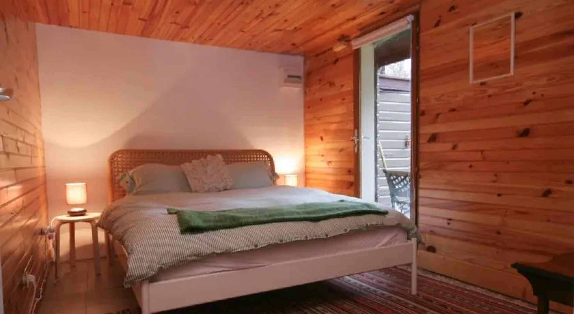 Lakeside cabin Lac de chaumecon