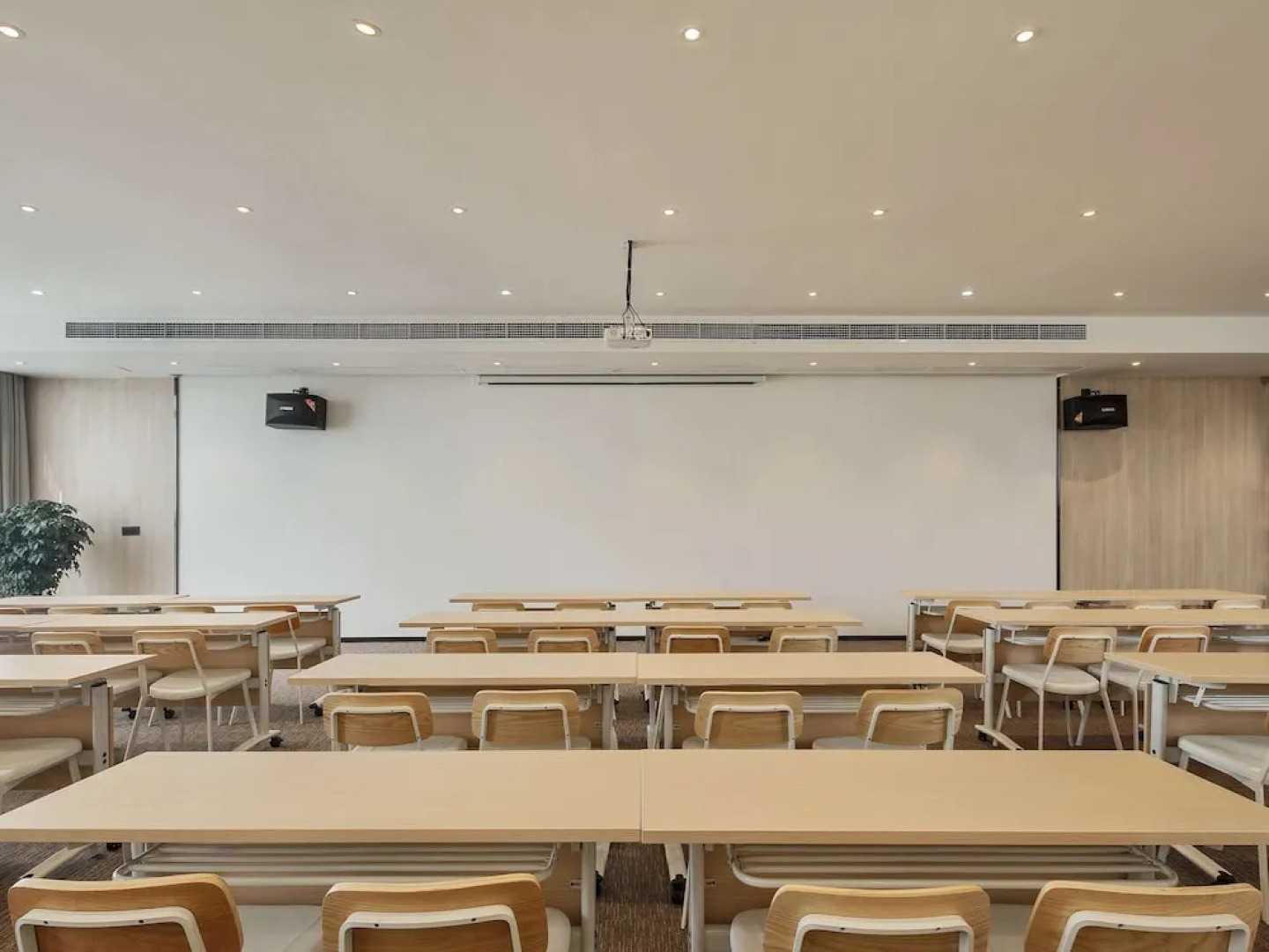 Ibis Dazhou Dazhu Hotel