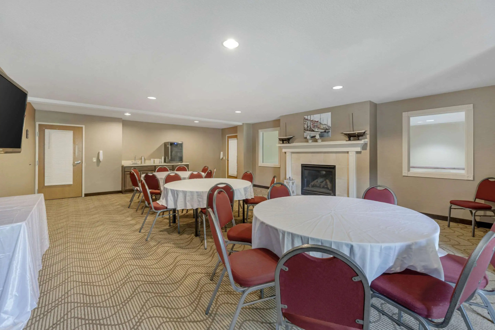 Comfort Suites Lake Geneva East