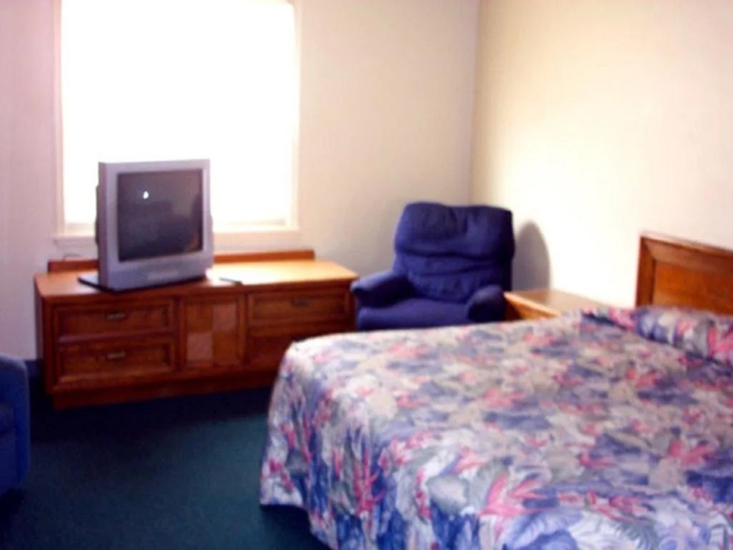 Plaza Motel Wickliffe