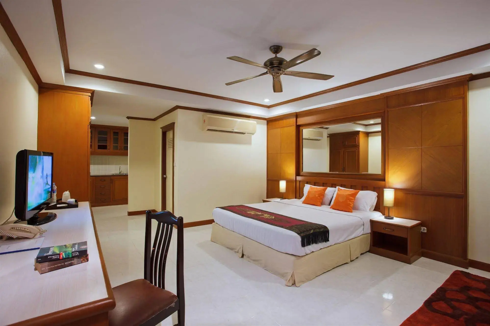 The Yim Siam Hotel