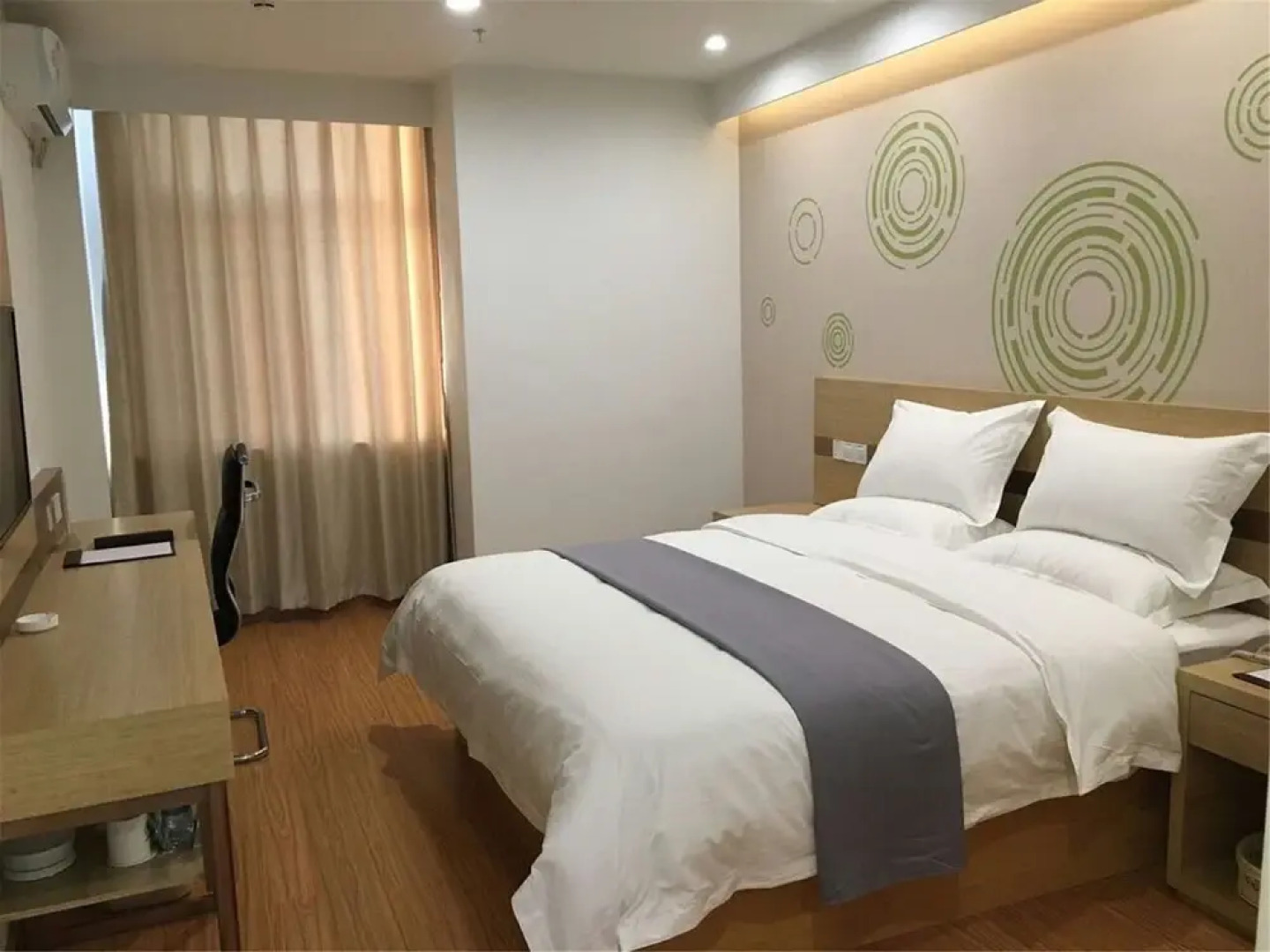 GreenTree (Tieling Expressway Exit)