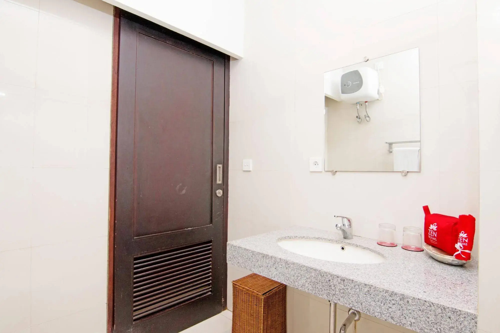 ZEN Rooms Raya sririt singaraja