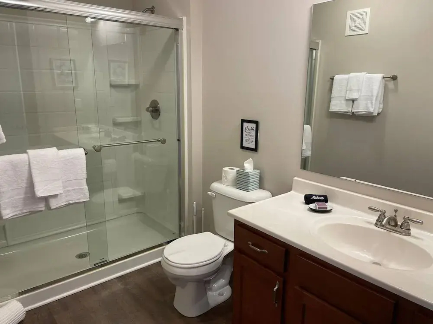 Peaceful Polaris Penthouse 2BR W D Balcony