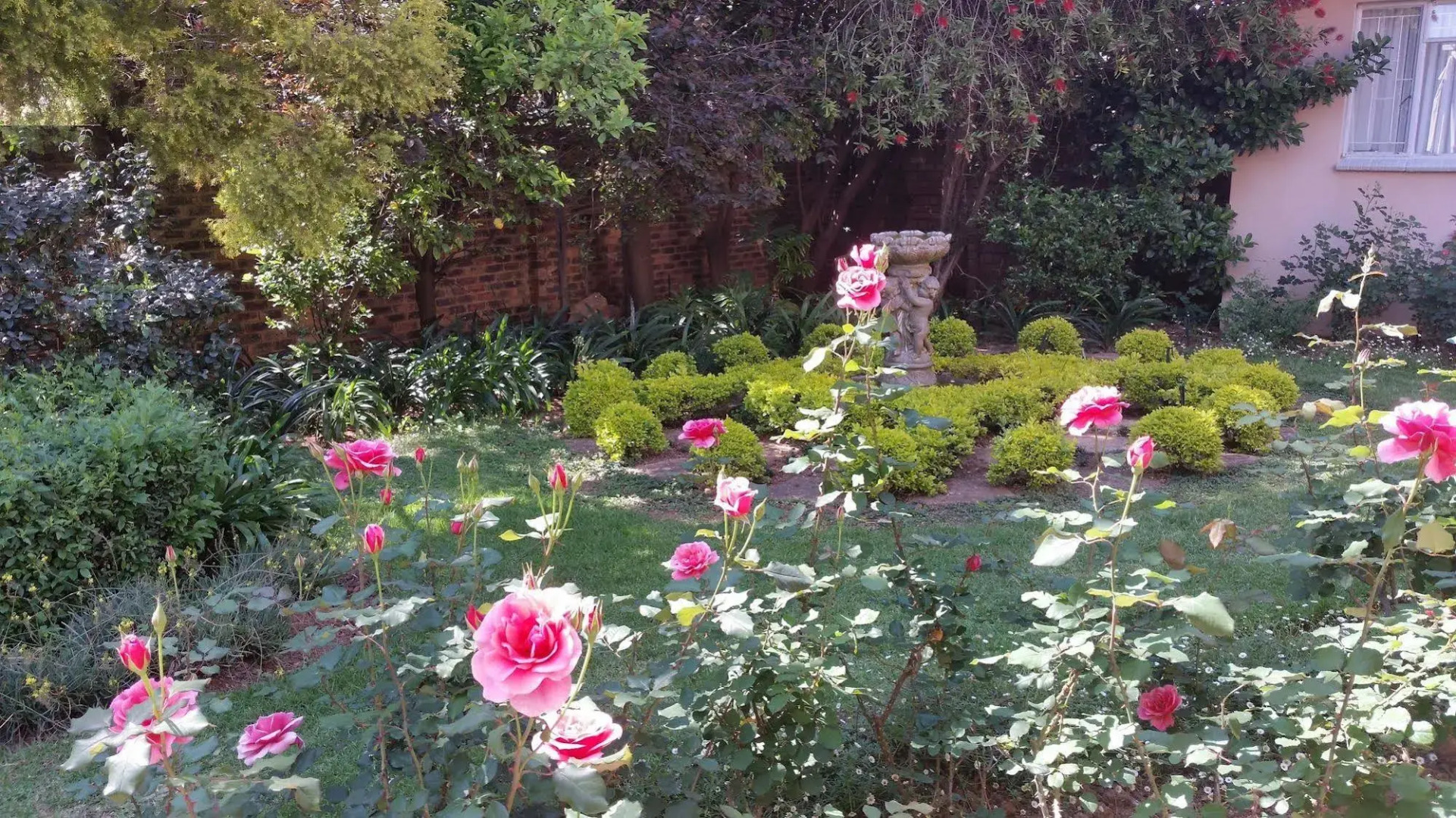 Royal Ridge Guest House