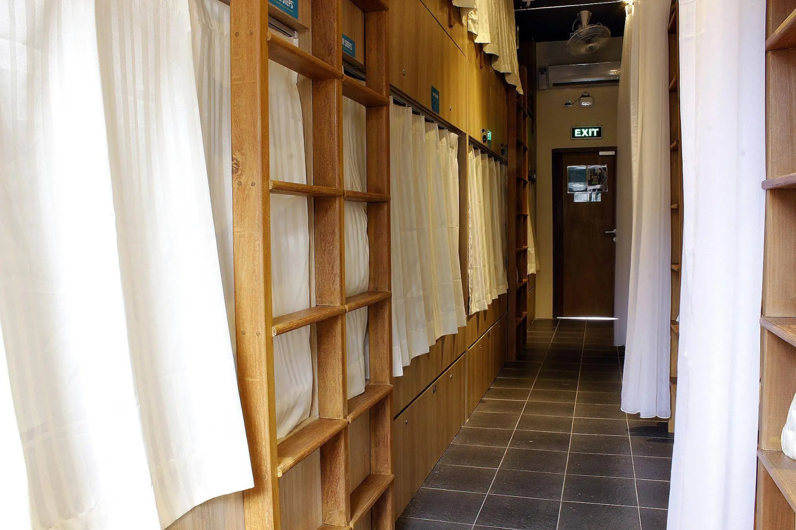 Teduh Hostel Kota Tua