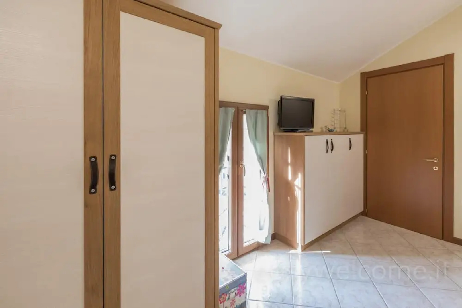 Easy Welcome Civenna Lake View